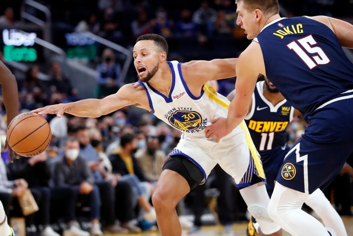 Stephen Curry đứng trước cơ hội lớn mang về danh hiệu MVP kể từ năm 2016 - Ảnh 1.