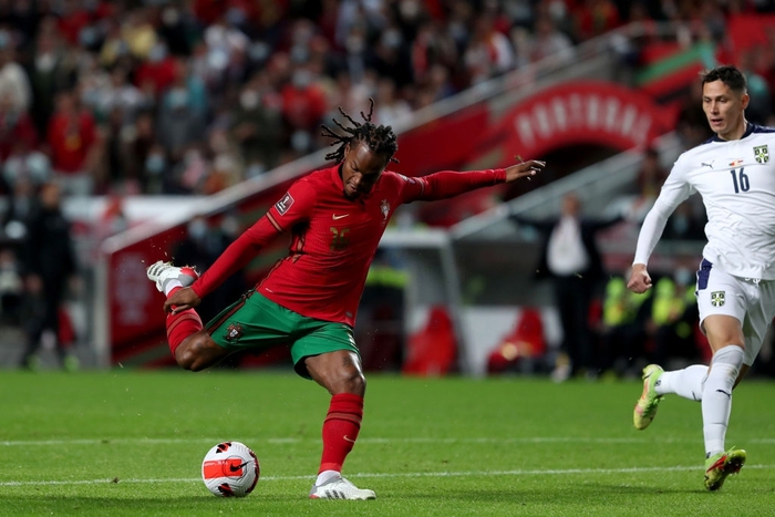 Renato Sanches mở tỉ số cho Bồ Đào Nha