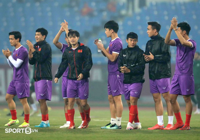Trực tiếp Việt Nam 0-0 Saudi Arabia (H1): Tiền đạo đội khách bỏ lỡ không thể tin nổi! - Ảnh 4.