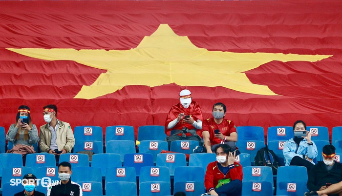Trực tiếp Việt Nam 0-0 Saudi Arabia (H1): Tiền đạo đội khách bỏ lỡ không thể tin nổi! - Ảnh 11.
