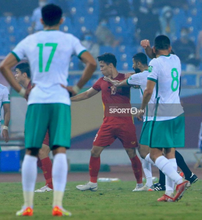 Ghi bàn vào lưới tuyển Việt Nam, tuyển Saudi Arabia vẫn bị gọi là &quot;đá như trẻ con&quot; - Ảnh 2.