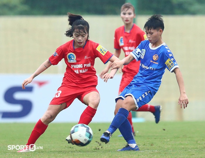 Thái Nguyên T&T hạ gục đội bóng của Tuyết Dung ngày đầu ra quân tại giải bóng đá nữ vô địch quốc gia - Ảnh 2.