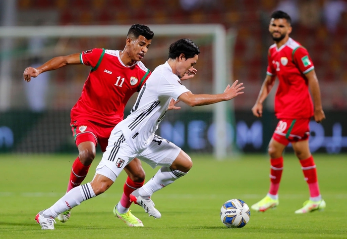 Thắng Oman, Nhật Bản chiếm ưu thế trong cuộc đua giành vé dự World Cup 2022 - Ảnh 3.