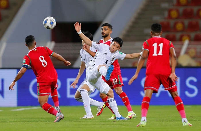 Thắng Oman, Nhật Bản chiếm ưu thế trong cuộc đua giành vé dự World Cup 2022 - Ảnh 4.