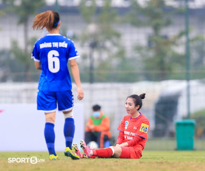 Thái Nguyên T&T hạ gục đội bóng của Tuyết Dung ngày đầu ra quân tại giải bóng đá nữ vô địch quốc gia - Ảnh 6.