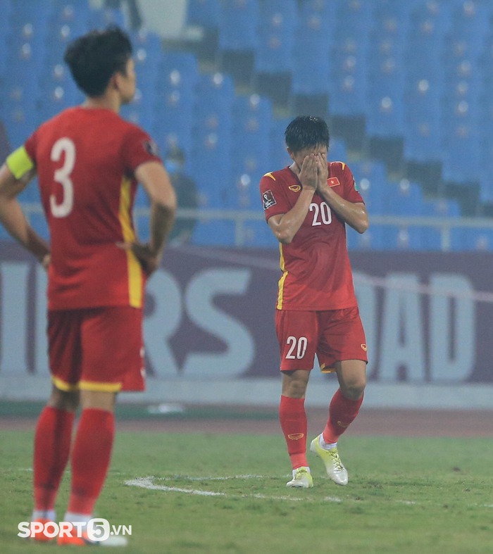 Chưa hết áp lực tại vòng loại World Cup, tuyển Việt Nam bước vào AFF Cup với kỳ vọng đặt nặng trên vai - Ảnh 2.