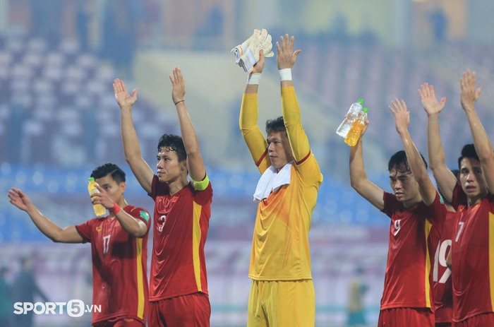 Chưa hết áp lực tại vòng loại World Cup, tuyển Việt Nam bước vào AFF Cup với kỳ vọng đặt nặng trên vai - Ảnh 4.