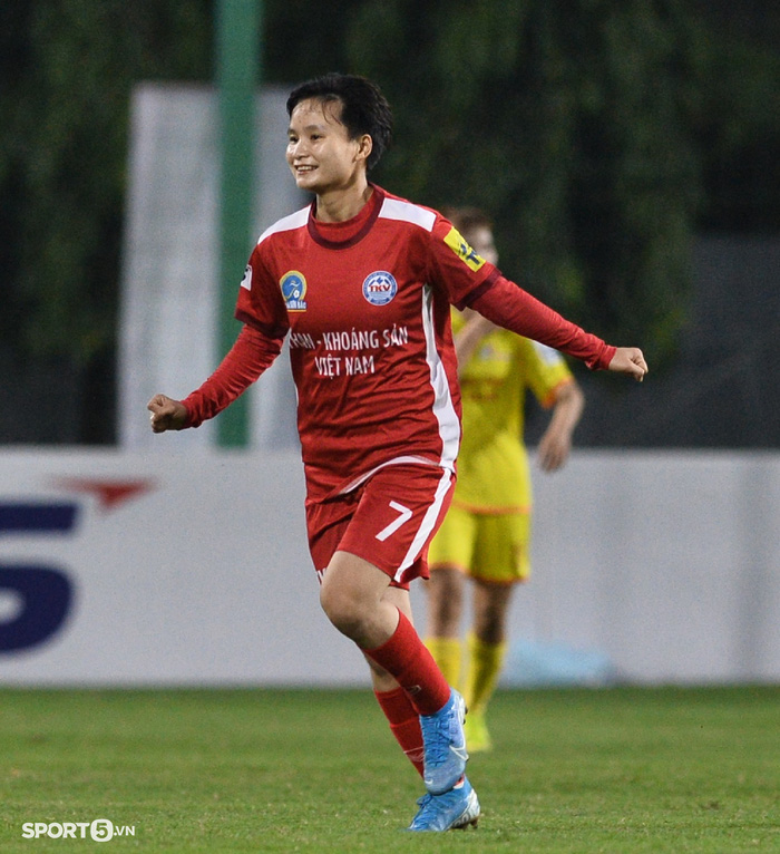 Giải bóng đá Nữ VĐQG: Hà Nội Watabe thắng áp đảo, Phong Phú Hà Nam bất ngờ thua trận cay đắng  - Ảnh 8.
