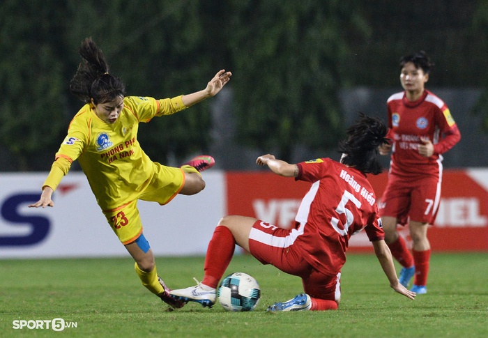 Giải bóng đá Nữ VĐQG: Hà Nội Watabe thắng áp đảo, Phong Phú Hà Nam bất ngờ thua trận cay đắng  - Ảnh 6.