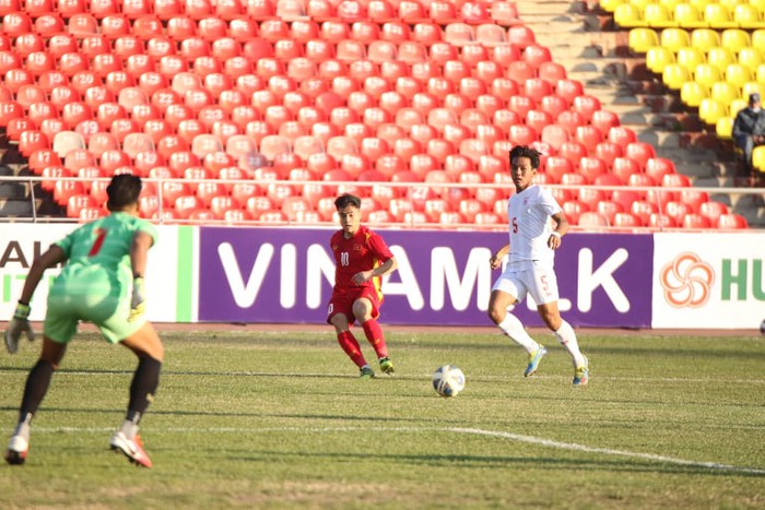 Trực tiếp U23 Việt Nam 1-0 U23 Myanmar: Nghẹt thở đến phút cuối cùng  - Ảnh 7.