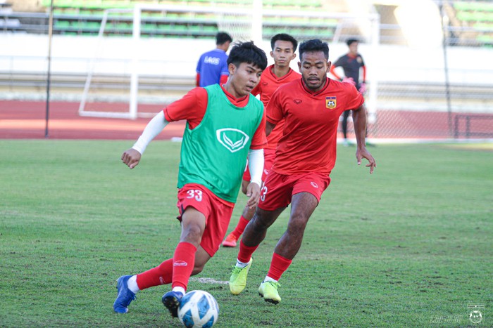 Thiếu quân, tuyển Lào vẫn hăng say luyện tập chuẩn bị gặp tuyển Việt Nam tại AFF Cup 2020 - Ảnh 7.