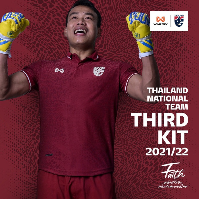 ĐT Thái Lan ra mắt áo thi đấu xịn sò cho AFF Cup, tuân thủ án phạt éo le - Ảnh 2.