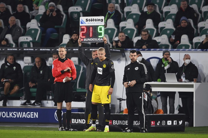 Kết quả trận đấu Wolfsburg vs Dortmund (Vòng 13 Bundesliga) - Ảnh 9.