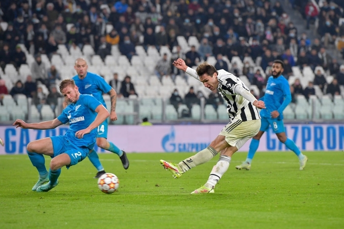 Dybala lập cú đúp đưa Juventus vào vòng loại trực tiếp Champions League - Ảnh 7.