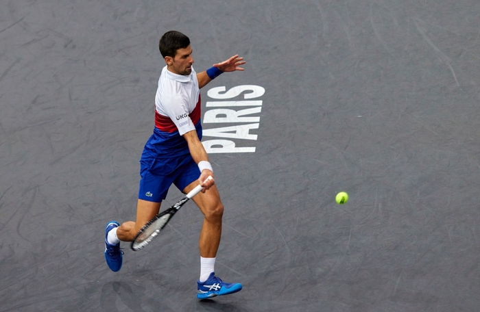 Bỏ lại sau lưng thất bại đau đớn bậc nhất sự nghiệp, Djokovic băng băng tiến vào bán kết Paris Masters - Ảnh 2.