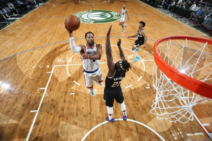 New York Knicks lội ngược dòng xuất sắc trước ĐKVĐ NBA ngay trên sân khách - Ảnh 1.