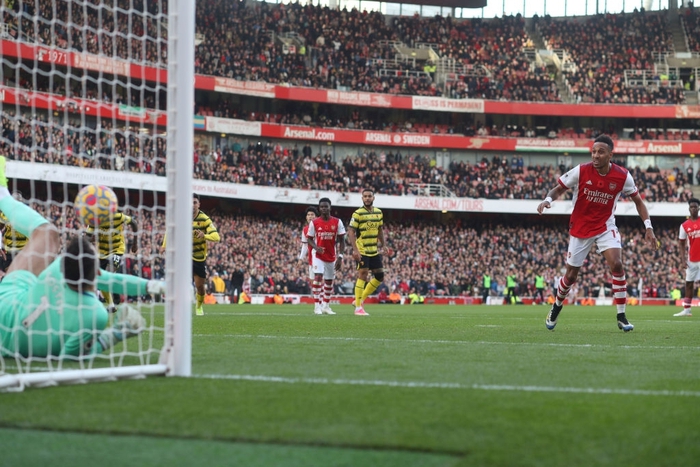 Smith-Rowe ghi bàn duy nhất giúp Arsenal vượt qua MU để vào top 5 - Ảnh 3.