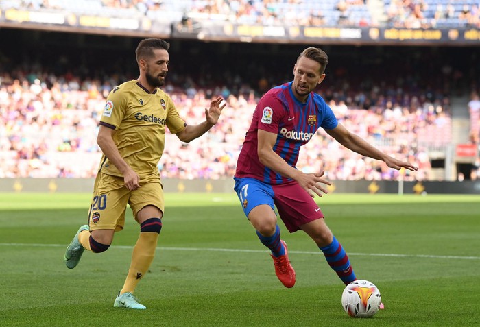 5 cầu thủ Barca có thể bị Xavi thất sủng - Ảnh 4.