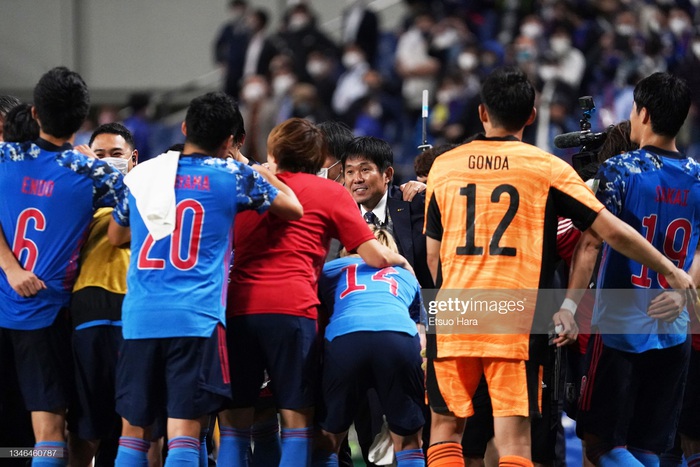 Huấn luyện viên tuyển Nhật Bản và áp lực phải thắng đội tuyển Việt Nam - Ảnh 1.