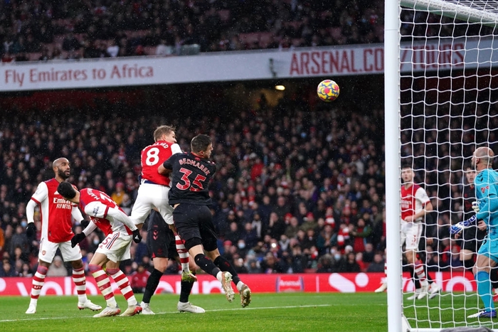 Thắng dễ Southampton, Arsenal tạm trở lại vị trí thứ 5 - Ảnh 4.