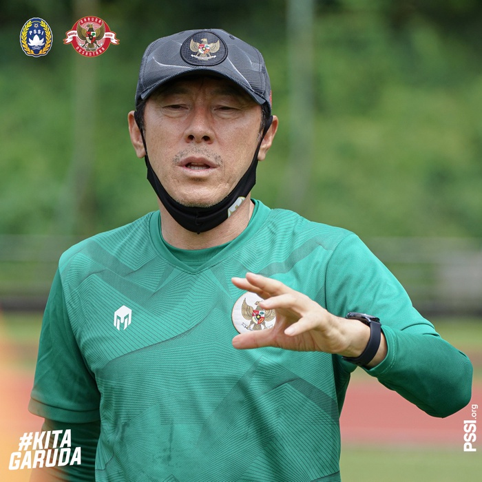 HLV Shin Tae-yong yêu cầu tuyển Indonesia ghi thật nhiều bàn vào lưới Lào - Ảnh 1.