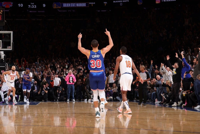 Madison Square Garden bùng nổ chứng kiến khoảnh khắc lịch sử của Stephen Curry - Ảnh 6.