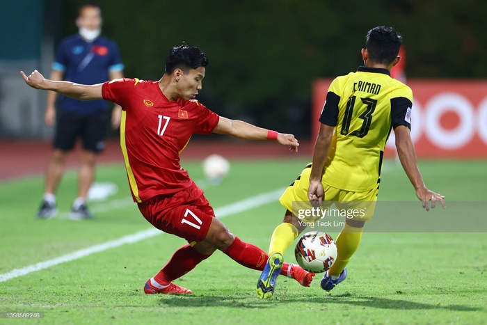 Chuyên gia Phan Anh Tú: &quot;Các đội ở AFF Cup không đủ trình khai thác 2 cánh của tuyển Việt Nam&quot; - Ảnh 2.