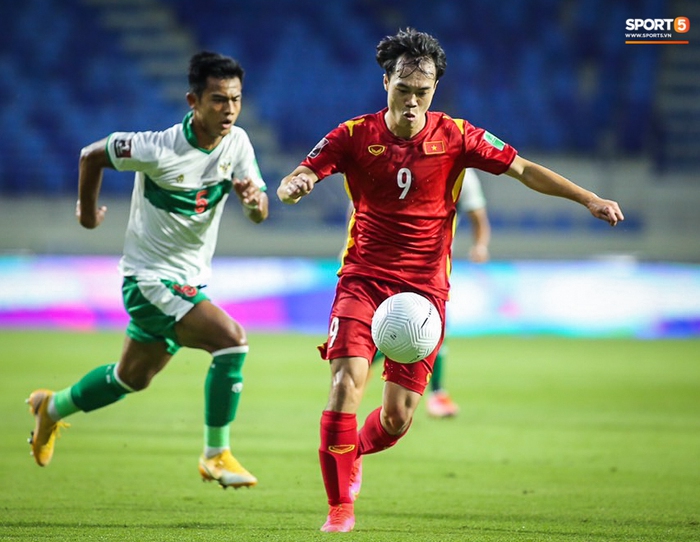 Xem lại màn kung-fu Indonesia dùng để đấu Việt Nam tại vòng loại World Cup 2022 - Ảnh 10.