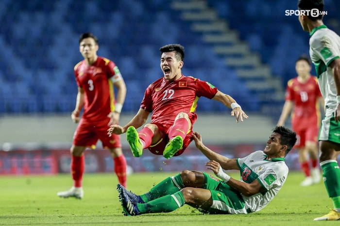 Fan Indonesia: ĐT Việt Nam không hơn gì Lào, cầu thủ cũng chơi bóng bạo lực không kém Indonesia - Ảnh 2.