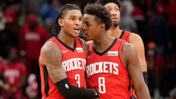 Houston Rockets chia tay &quot;cầu thủ dại gái NBA Bubble&quot;, trao bản hợp đồng 4 năm cho cầu thủ G-League - Ảnh 1.