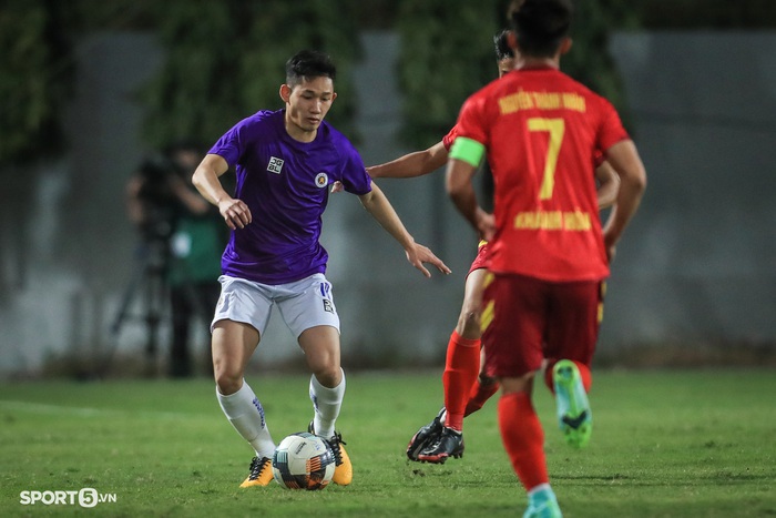 Ngôi sao U23 Việt Nam giúp Hà Nội chiến thắng nhẹ nhàng tại giải U21 Quốc gia 2021  - Ảnh 13.