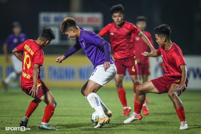 Ngôi sao U23 Việt Nam giúp Hà Nội chiến thắng nhẹ nhàng tại giải U21 Quốc gia 2021  - Ảnh 7.