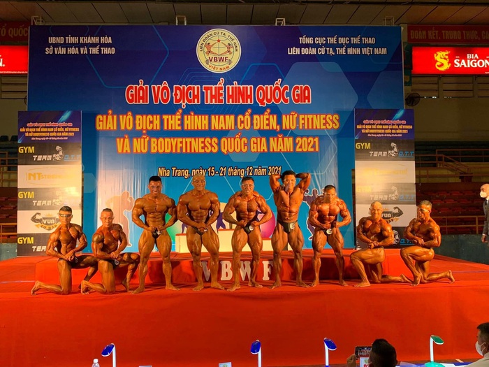 Lực sĩ Nguyễn Duy Bình giành HCV Toàn năng nam thể hình Quốc gia 2021 - Ảnh 1.
