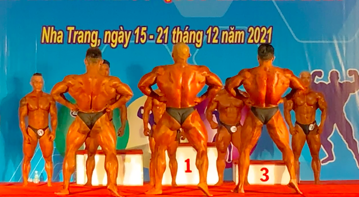 Lực sĩ Nguyễn Duy Bình giành HCV Toàn năng nam thể hình Quốc gia 2021 - Ảnh 8.
