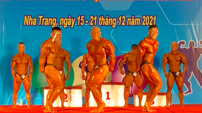 Lực sĩ Nguyễn Duy Bình giành HCV Toàn năng nam thể hình Quốc gia 2021 - Ảnh 9.