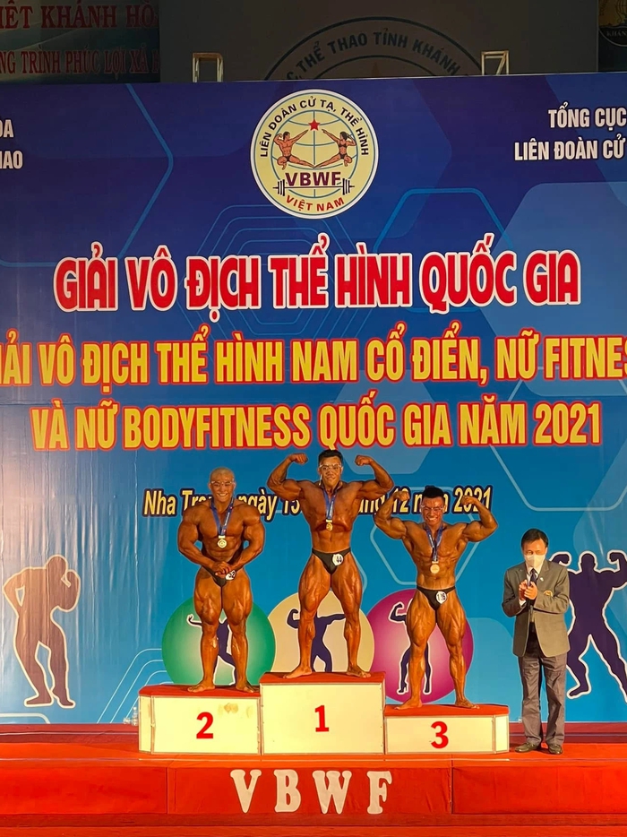 Lực sĩ Nguyễn Duy Bình giành HCV Toàn năng nam thể hình Quốc gia 2021 - Ảnh 2.