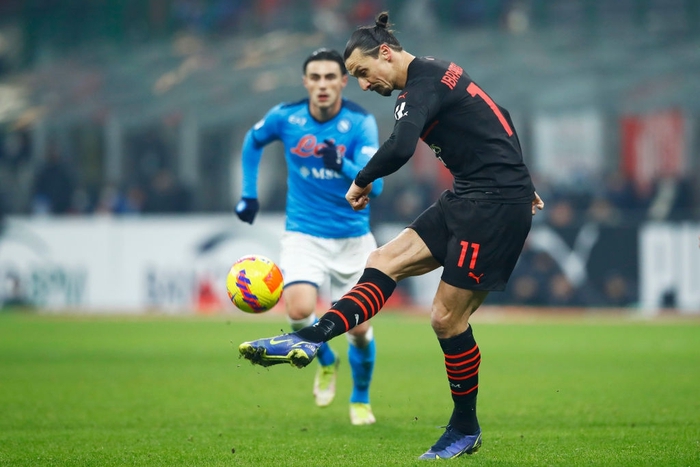 Thất thủ 0-1 trước Napoli, AC Milan hụt hơi trong cuộc đua vô địch Serie A - Ảnh 3.