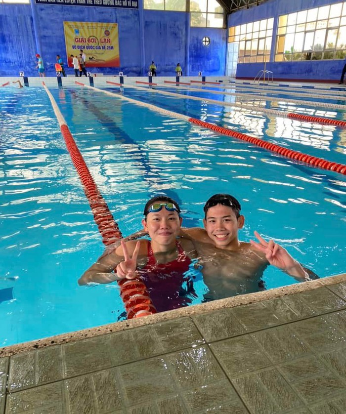&quot;Tiểu tiên cá&quot; Ánh Viên cùng em trai ẵm 4 HCV tại giải bơi VĐQG  - Ảnh 1.