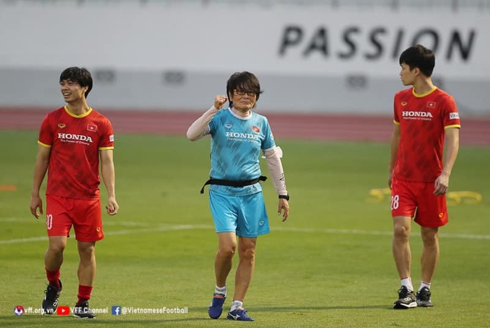 Bất ngờ lý do tuyển Việt Nam chia tay bác sĩ Choi Ju-young - Ảnh 1.