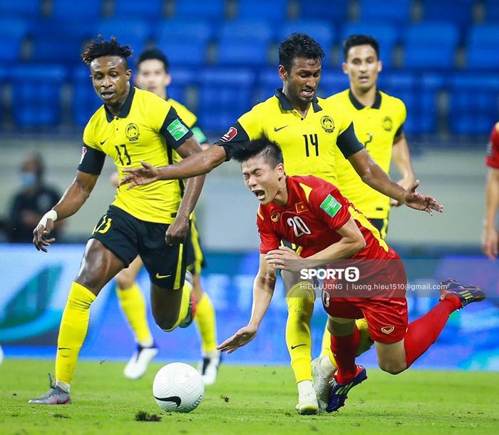 Tuyển Malaysia chốt quân đi AFF Cup 2020, Sumareh bị loại - Ảnh 1.
