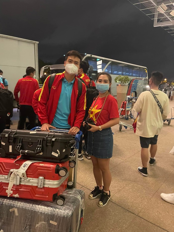Cập nhật: ĐT Việt Nam đã đến sân bay Singapore, chuẩn bị về nước sau AFF Cup 2020 - Ảnh 4.