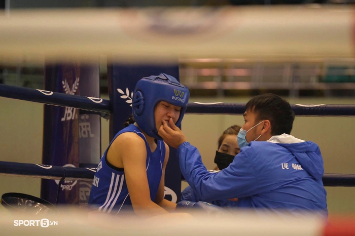 Nguyễn Thị Tâm giành chiến thắng thuyết phục, lên ngôi tại giải vô địch boxing toàn quốc  - Ảnh 4.