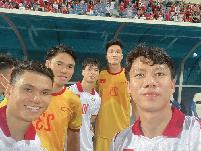 Những hình ảnh hiếm hoi từ trận đấu ĐT Việt Nam 2-0 ĐT Lào ở AFF Cup 2020 - Ảnh 8.