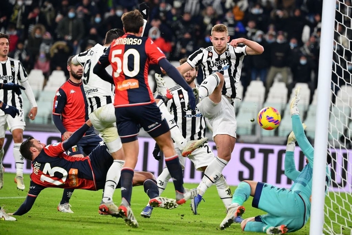 Cuadrado lập siêu phẩm từ chấm phạt góc, Juventus nhẹ nhàng đánh bại Genoa - Ảnh 4.