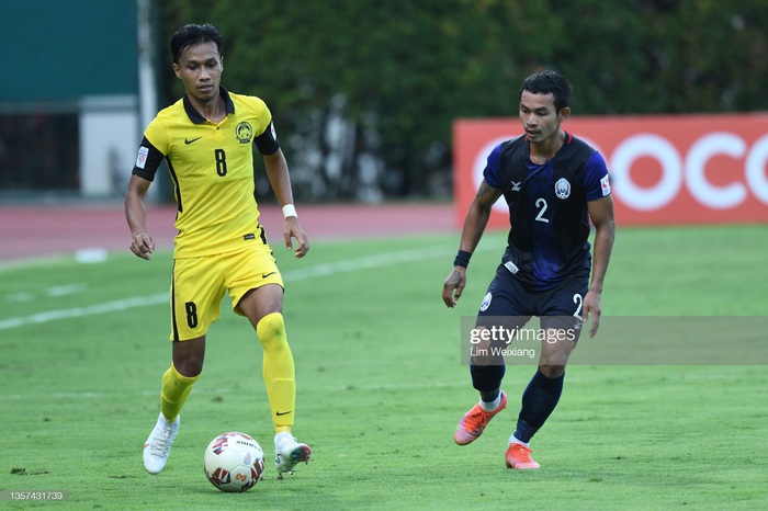 HLV Keisuke Honda bất lực nhìn Campuchia thất bại trong ngày ra mắt AFF Cup 2020  - Ảnh 6.
