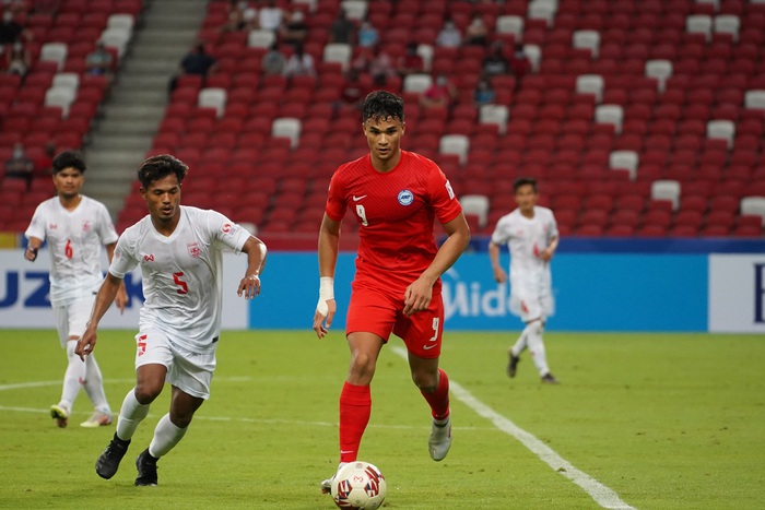 Việt Nam bất ngờ không có đại diện lọt vào danh sách đề cử cầu thủ xuất sắc tại AFF Cup 2020 - Ảnh 4.