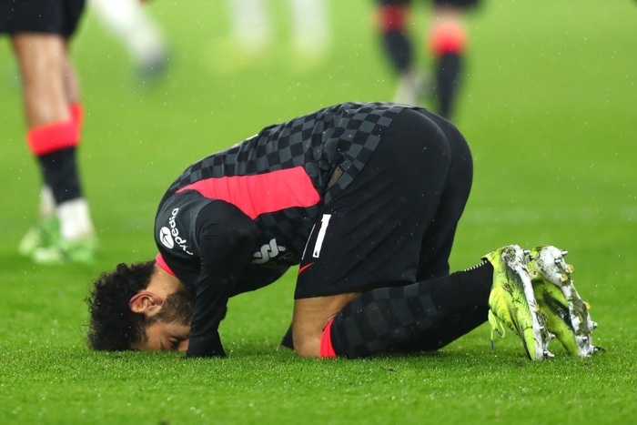 Salah lập cú đúp, Liverpool vượt ải khó khăn để trở lại đường đua vô địch - Ảnh 6.
