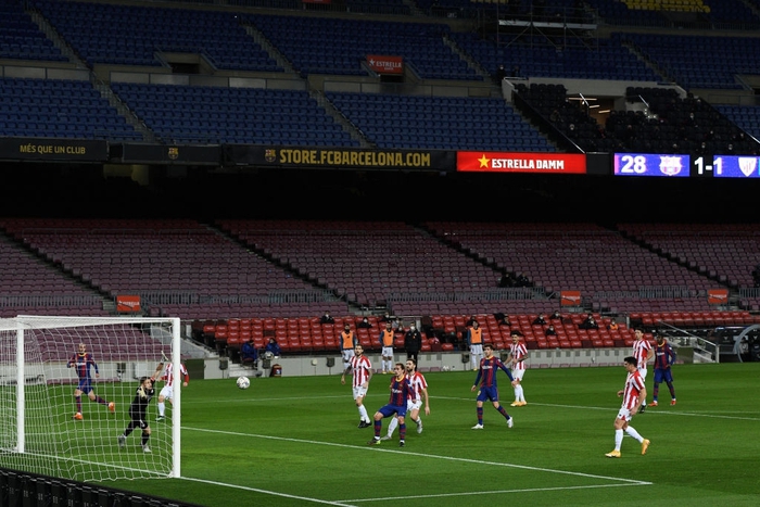 Messi tỏa sáng giúp Barca soán ngôi Real Madrid - Ảnh 7.