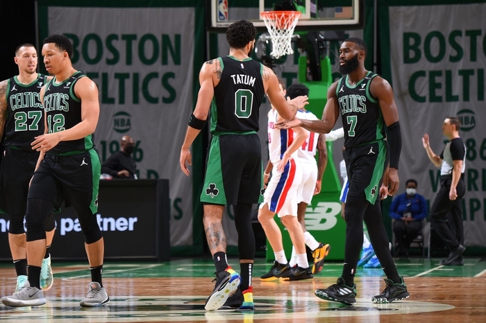 Tân binh &quot;không ai biết&quot; gieo sầu cho Boston Celtics với 7/7 cú ném 3 điểm, mang về chiến thắng cho Detroit Pistons - Ảnh 3.