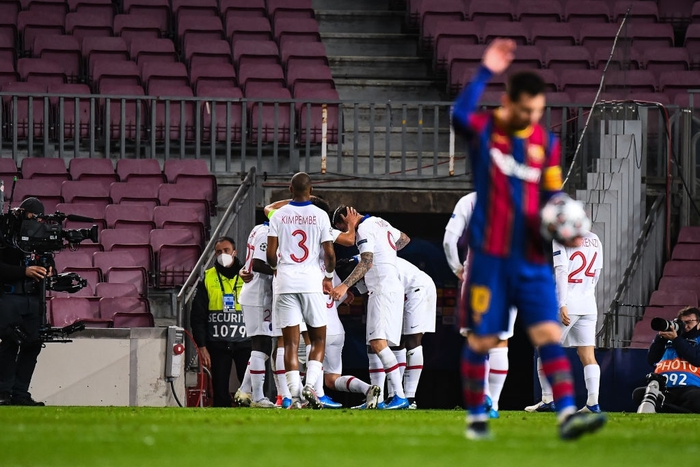 Messi lủi thủi rời những bước chân cuối trong màu áo Barca ở Champions League? - Ảnh 4.